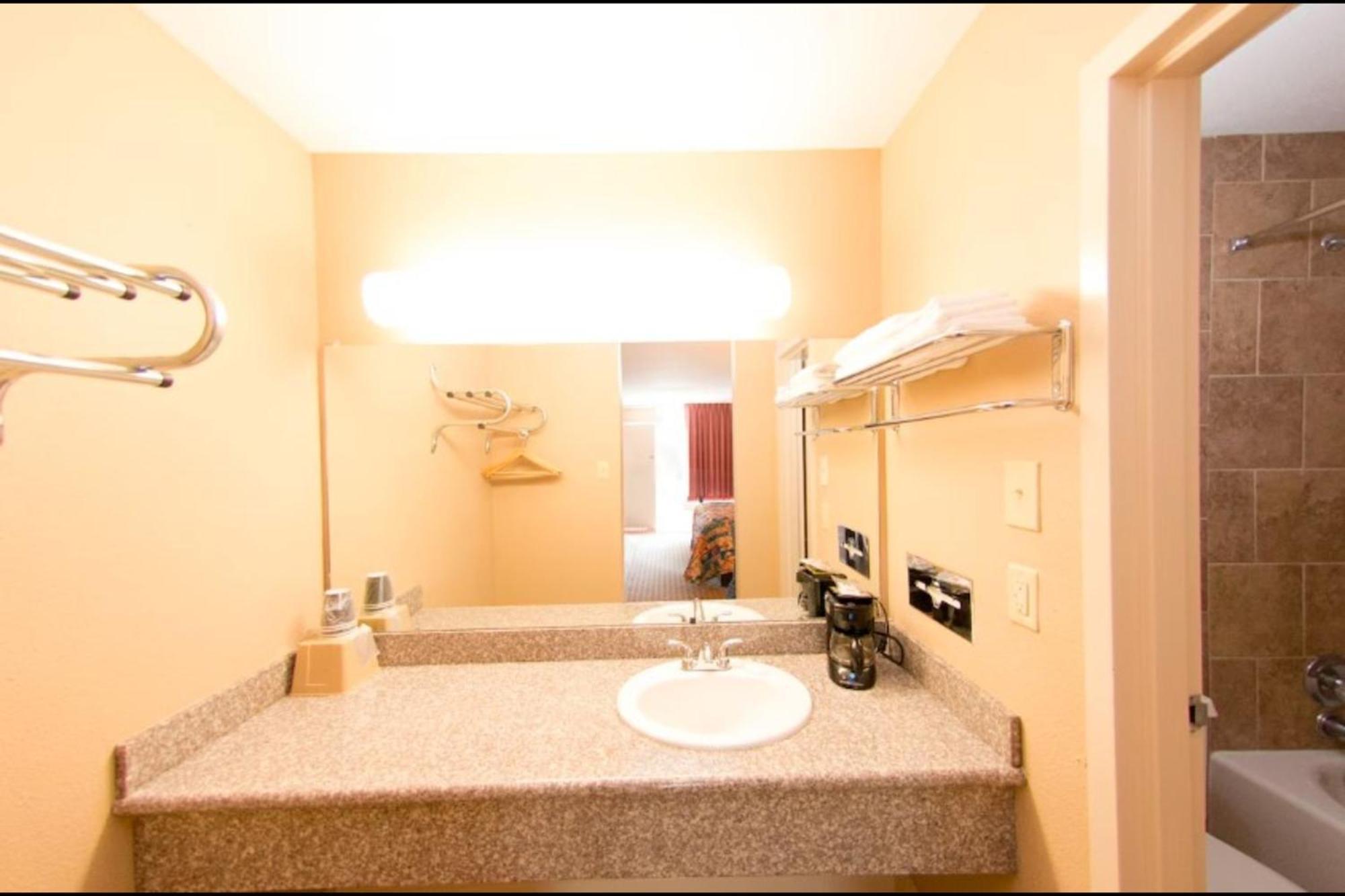 Oyo Hotel Audubon Baton Rouge Port Allen I-10 外观 照片