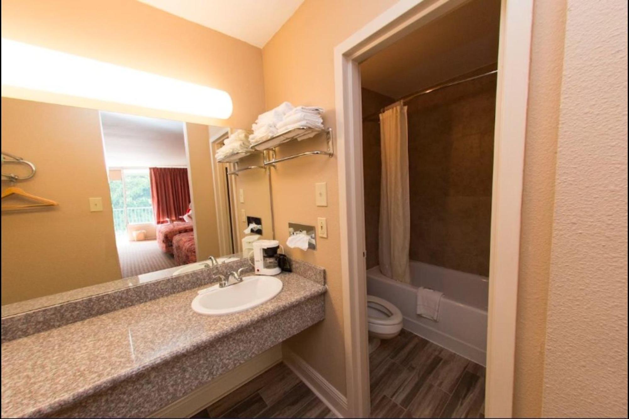 Oyo Hotel Audubon Baton Rouge Port Allen I-10 外观 照片